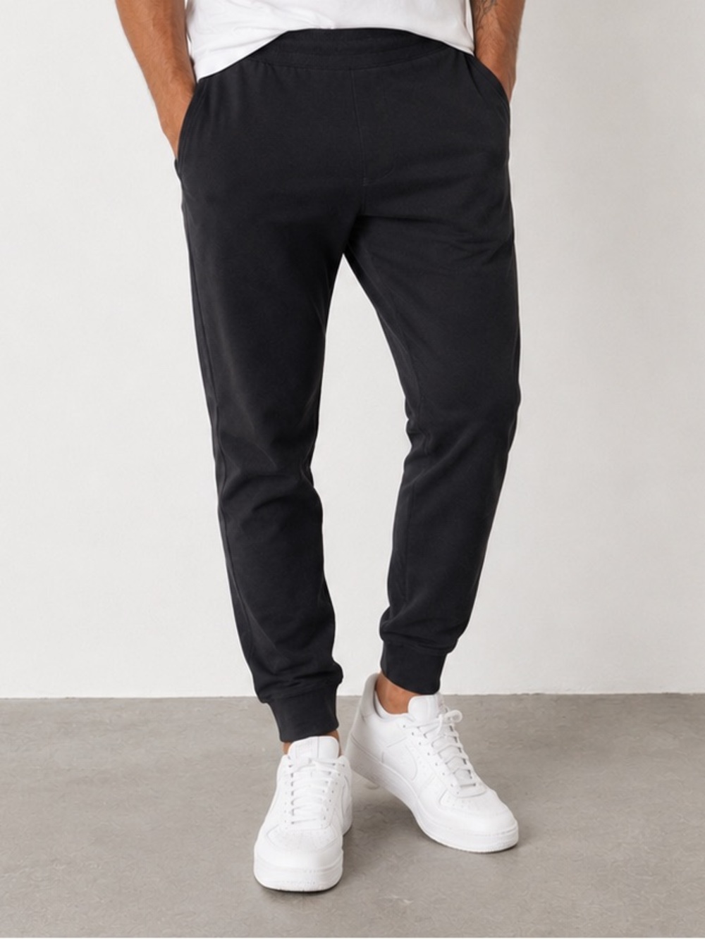 Lululemon Men’s Black Tapered Jogger Pants Cuffed Athletic Sz XL